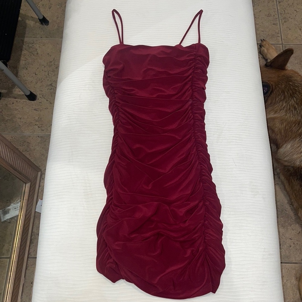 Windsor Burgundy Red Level Up Ruched Bodycon Mini Dress Small - Picture 2 of 5